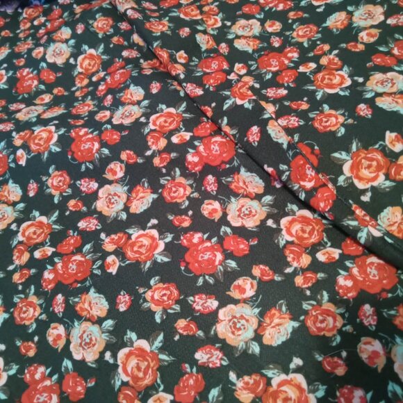 Pretty floral jacket inin shades of red, pink, and black, non-stretch Small - Picture 2 of 7